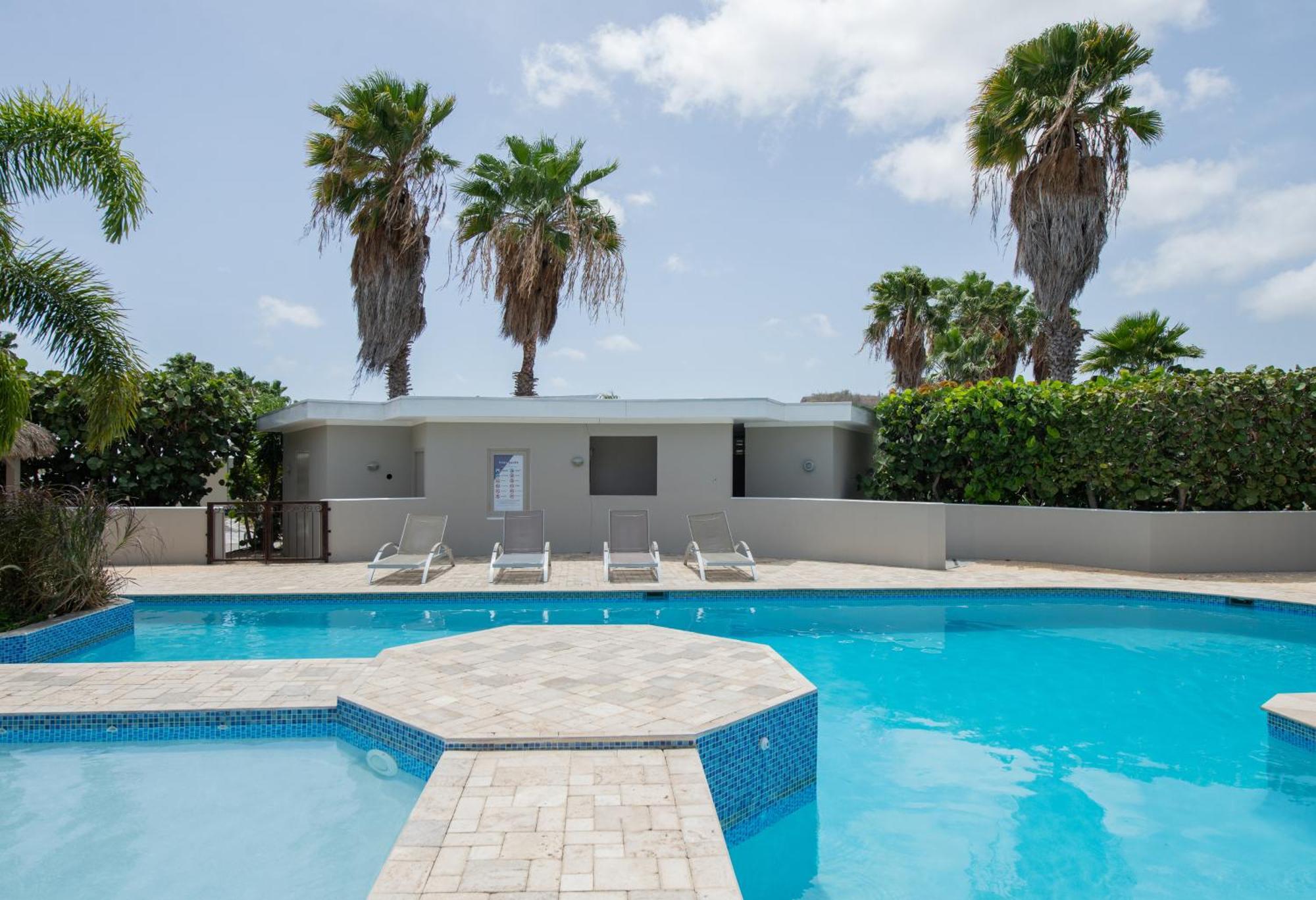 Villa At Secured Gated Resort Near Mambo Beach! Willemstad Exteriör bild